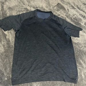 Shirt Large Lululemon